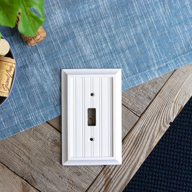 Cottage White Composite - 1 Toggle Wallplate