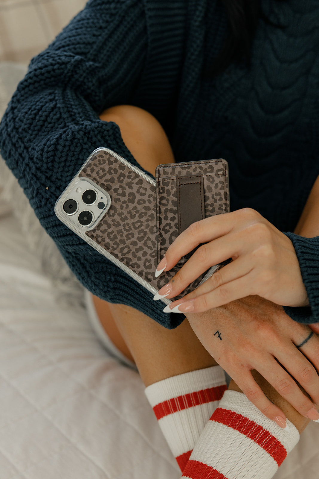 Shadow Leopard Magnetic Phone Case