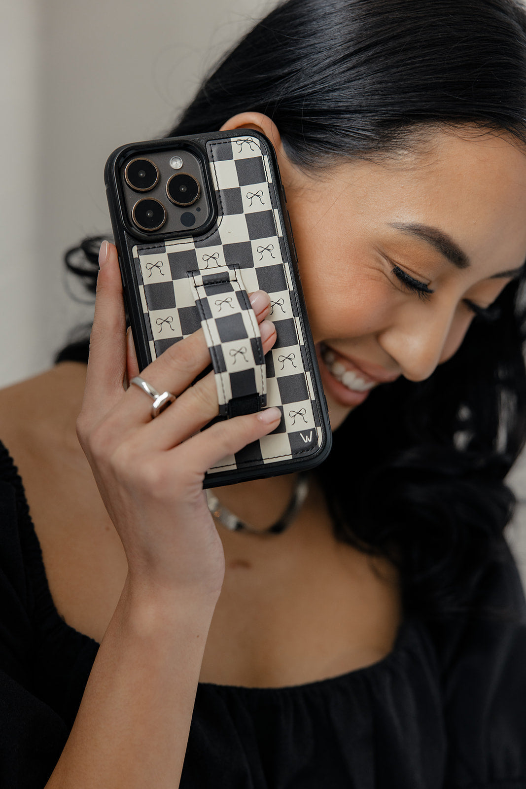 Bow Noir Walli-Lite Phone Case