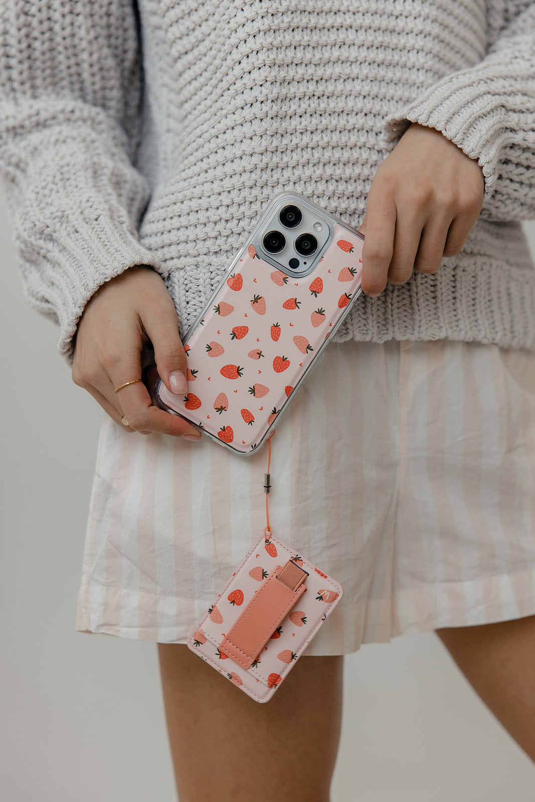 Berry Bliss Magnetic Phone Case