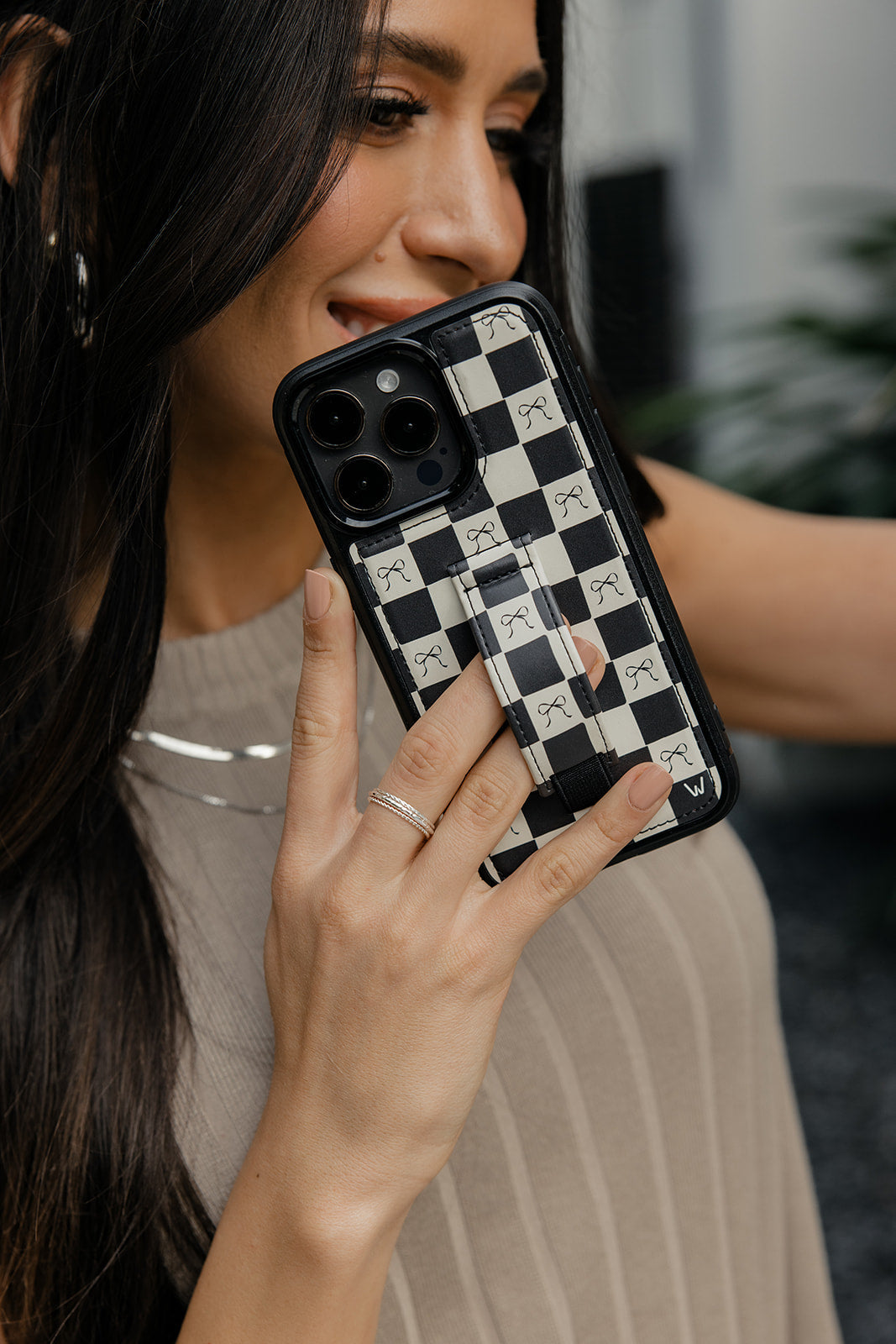 Bow Noir Walli-Lite Phone Case