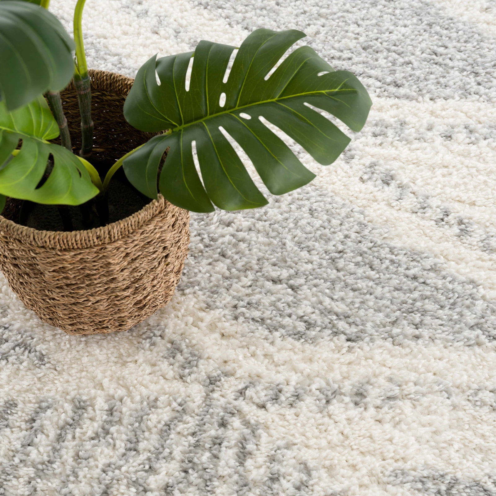 Alfombra de felpa Trunding en color gris