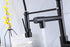Grifo de cocina de arco alto de latón negro mate con rociador de metal desplegable con placa de cubierta y anillo de bloqueo