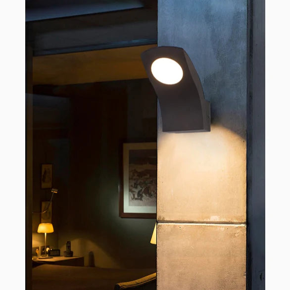 Lámpara de pared LED impermeable para exteriores, creativa, de color negro, para balcón, patio y porche