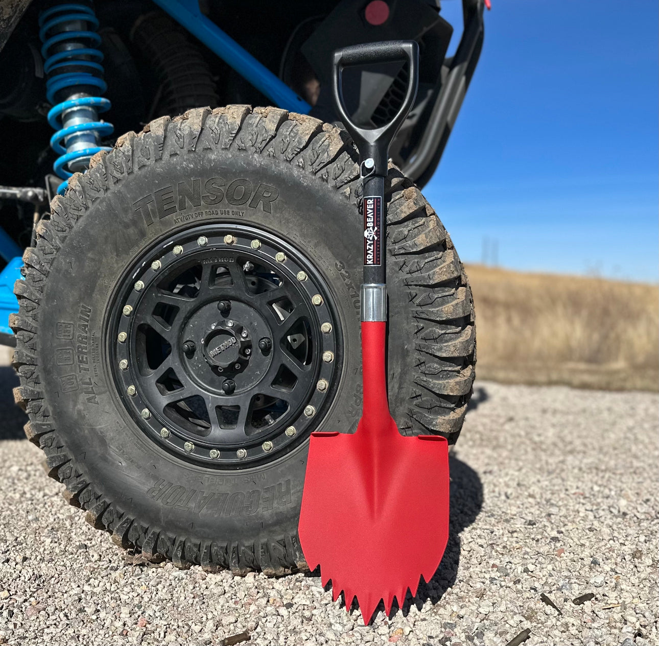Pala corta Krazy Beaver para ATV/UTV (cabeza roja texturizada/mango negro) 
