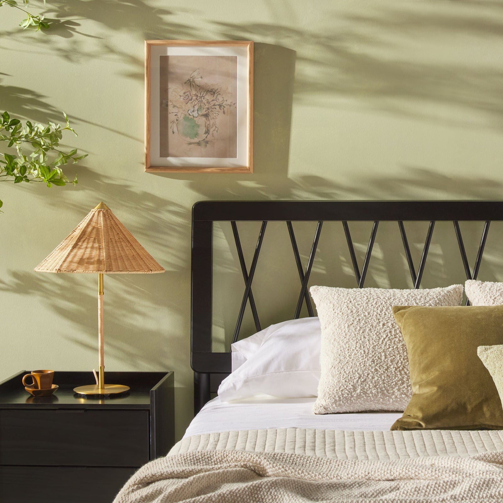 Cama de madera maciza moderna de mediados de siglo Cama X Spindle