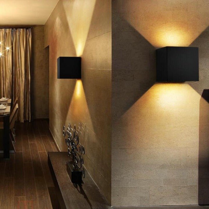Lámpara de pared LED en forma de cubo de aluminio impermeable para exteriores en blanco y negro para jardín