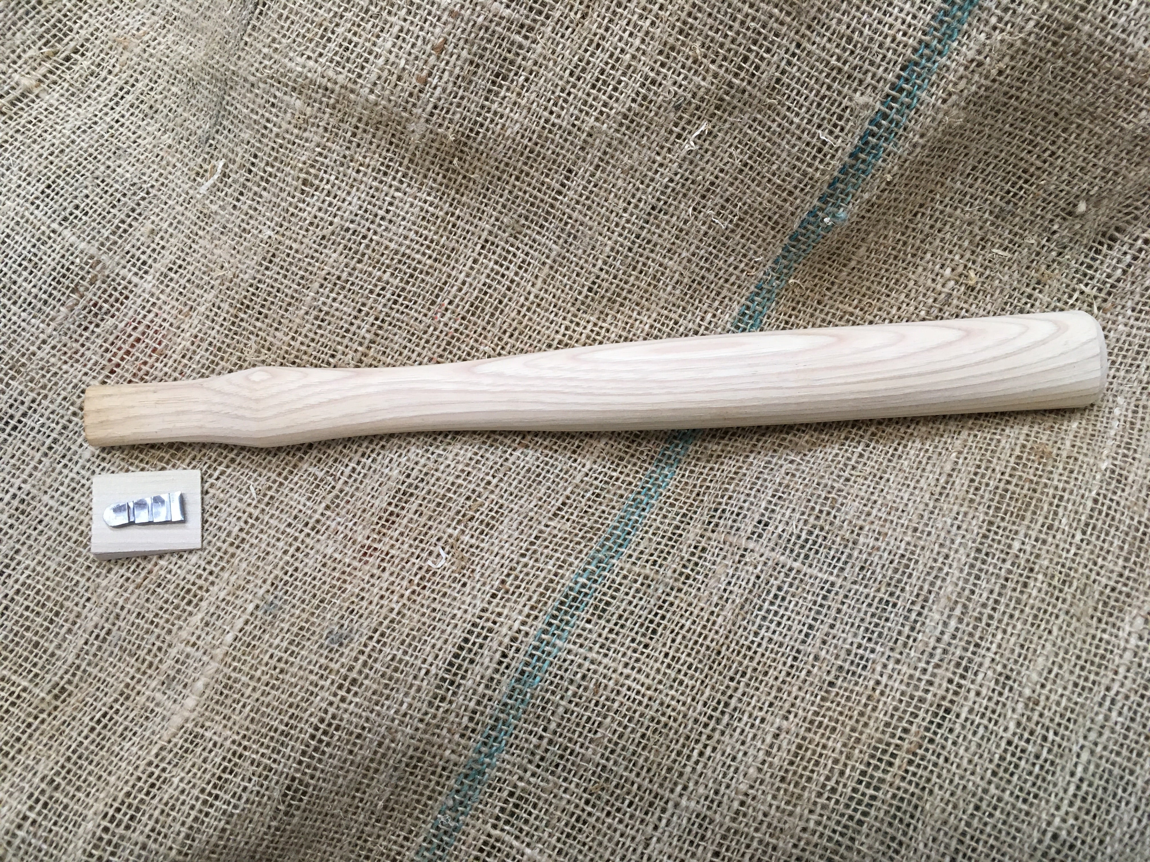 Martillo de bola de 16" con dientes de castor, mango de nogal, para taller o herrero