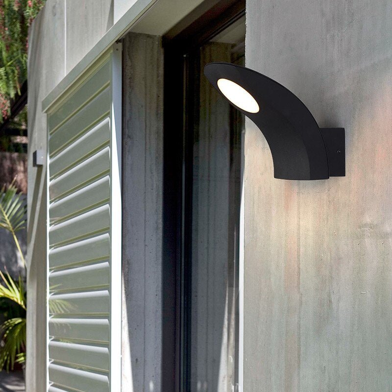 Lámpara de pared LED impermeable para exteriores, creativa, de color negro, para balcón, patio y porche
