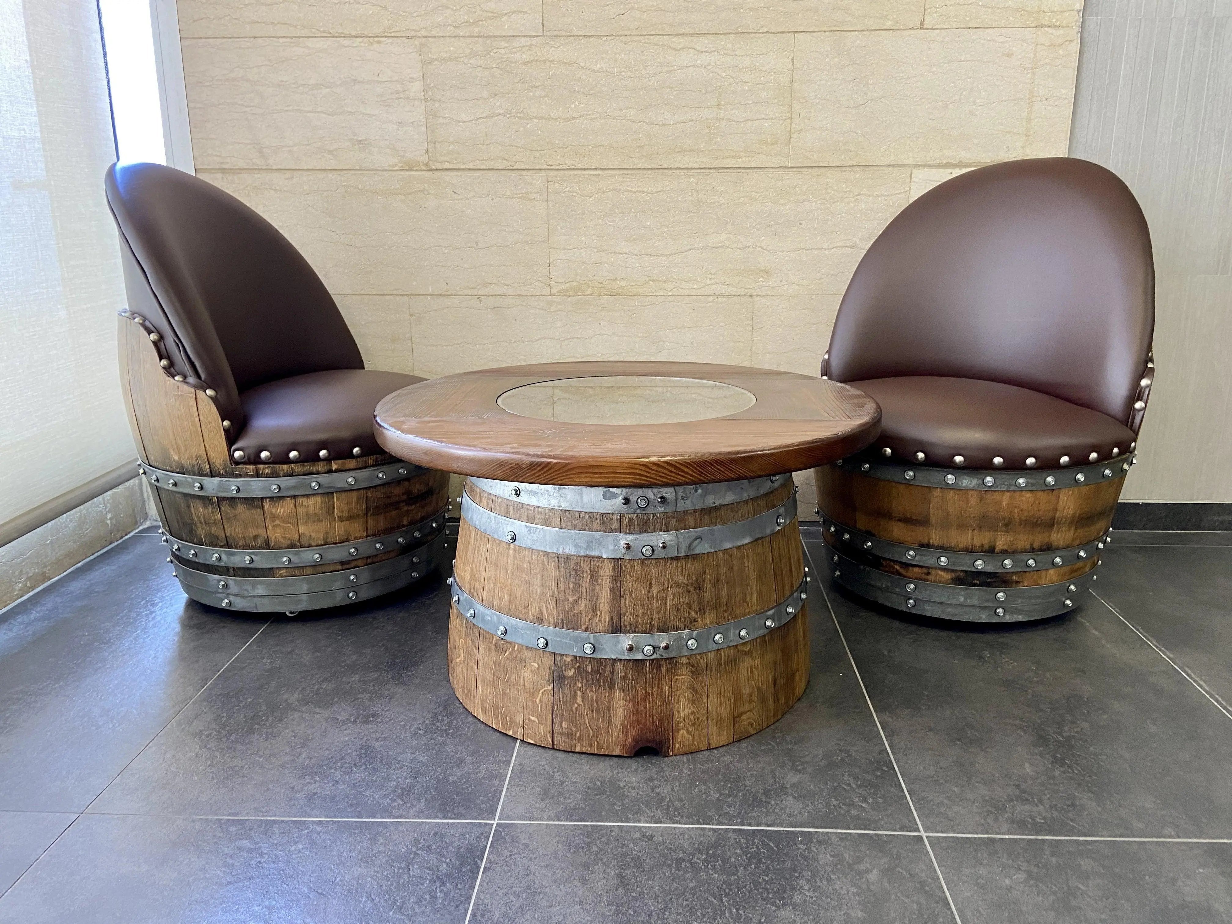 Juego de mesa de centro redonda con forma de barril de vino y 2 sillas - Muebles rústicos de barril de whisky - Roble macizo hecho a mano - Envío gratuito