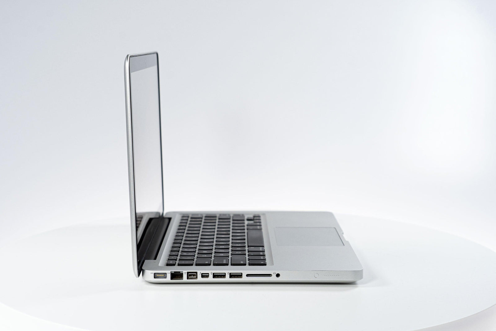 Apple MacBook Pro (13-inch Early 2011) 2.3 GHz 8GB RAM 2TB SSD (Silver)