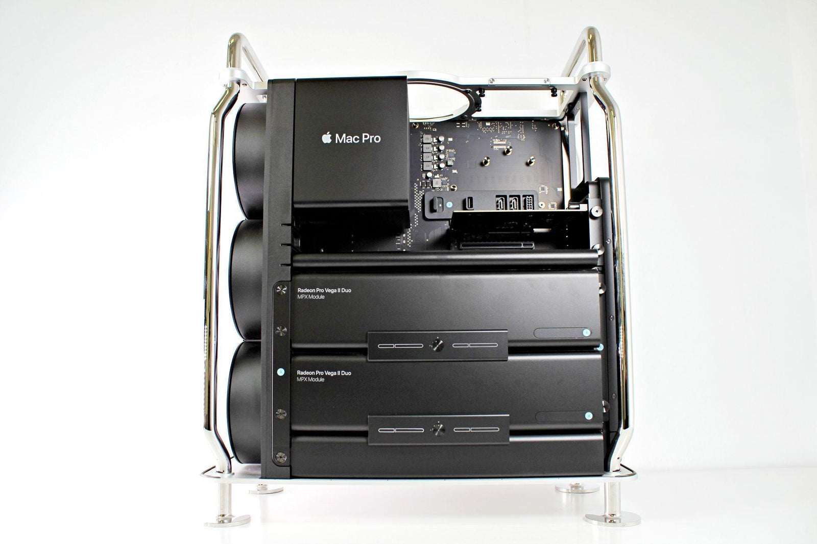 2019 Apple Mac Pro – Rack Configuration 2.7GHz Intel Xeon W 768GB RAM 4TB SSD AMD Radeon Pro Vega II (32GB) Includes Apple Keyboard and Mouse