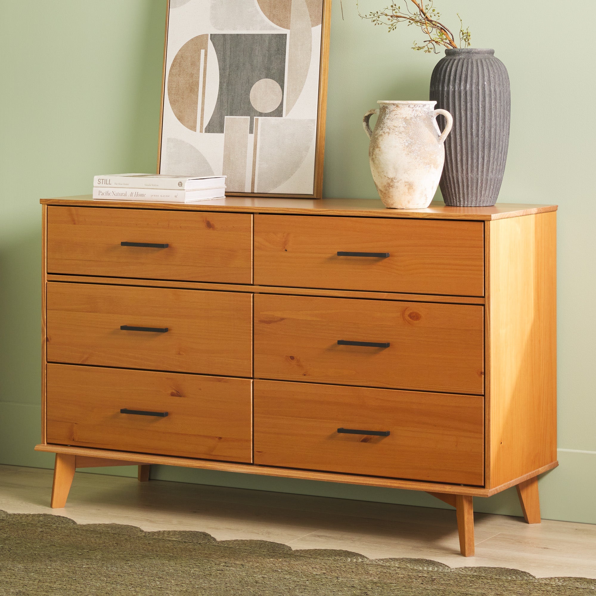Cómoda moderna Sloane de madera maciza con 6 cajones y tiradores de metal