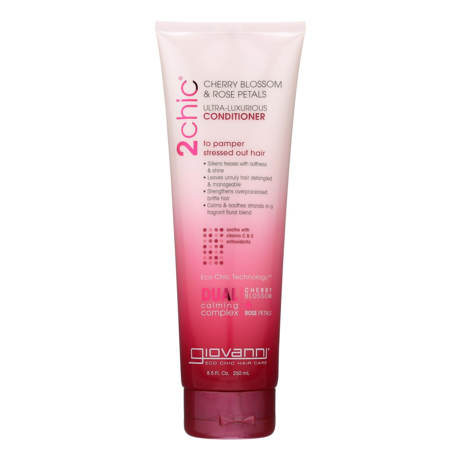 Acondicionador ultrahidratante Giovanni 2chic con flor de cerezo y pétalos de rosa, 8.5 onzas líquidas