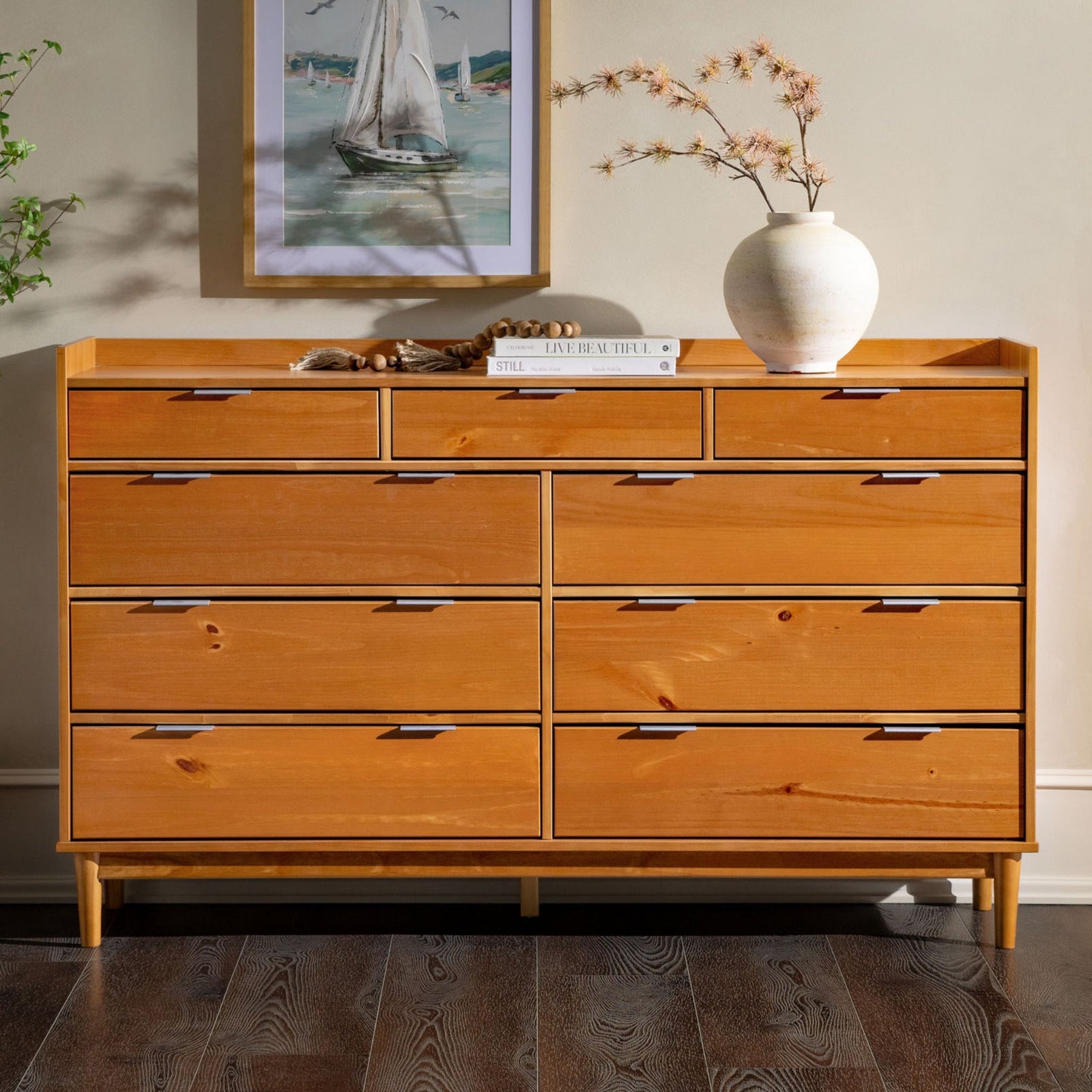 Cómoda moderna de madera de mediados de siglo de Lee