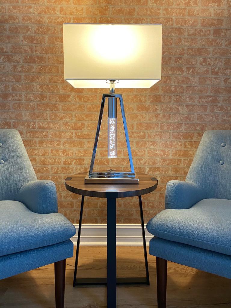 Lámpara de mesa con luz de noche y tubo de cristal