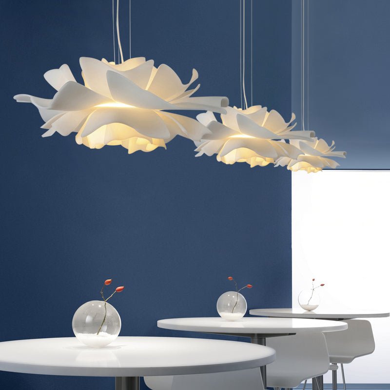Lámpara colgante de techo LED moderna con forma de flor para sala de estar