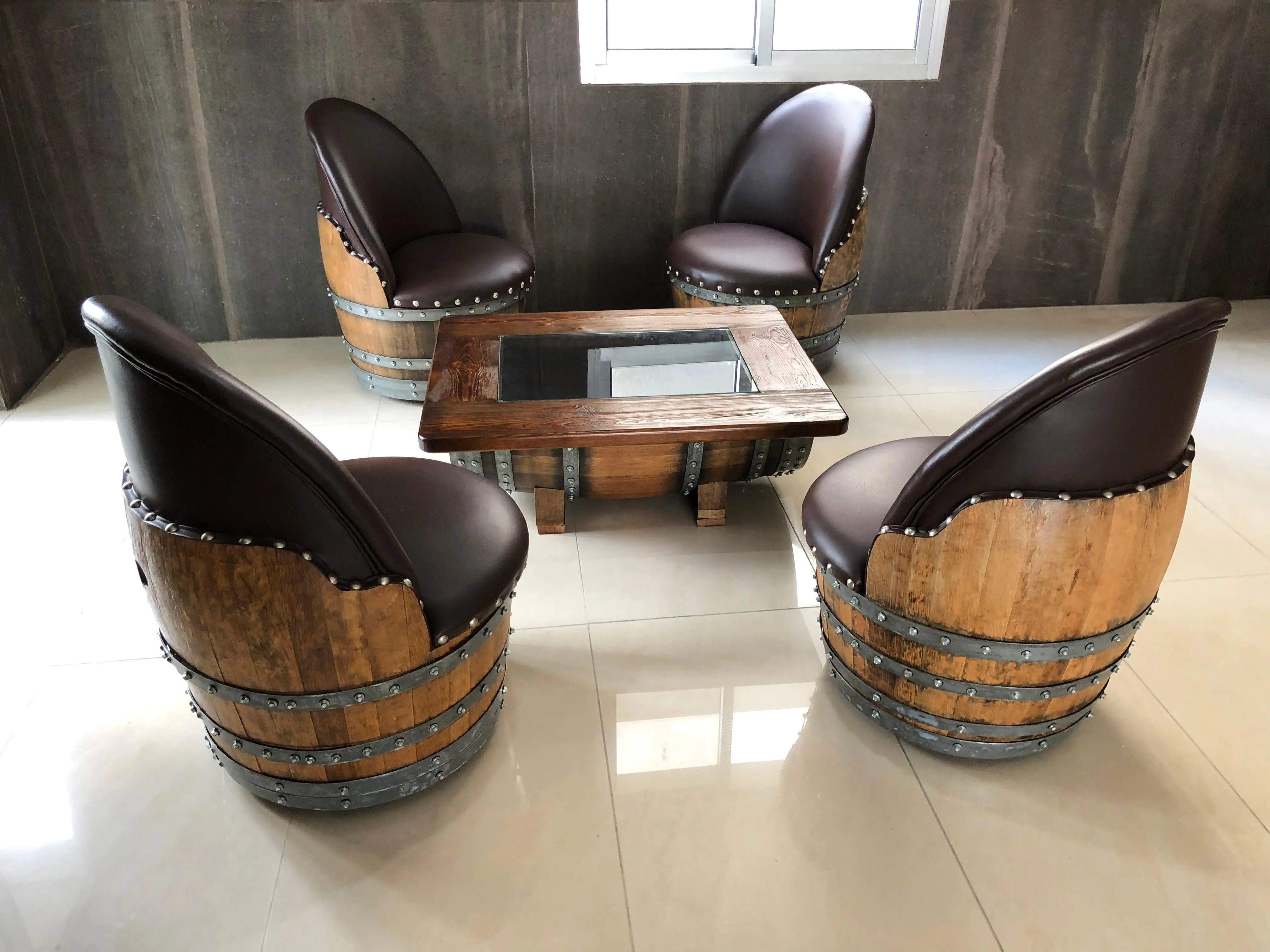 Juego de mesa de centro con forma de barril de vino y 4 sillas - Muebles rústicos de barril de whisky - Roble macizo hecho a mano - Envío gratuito