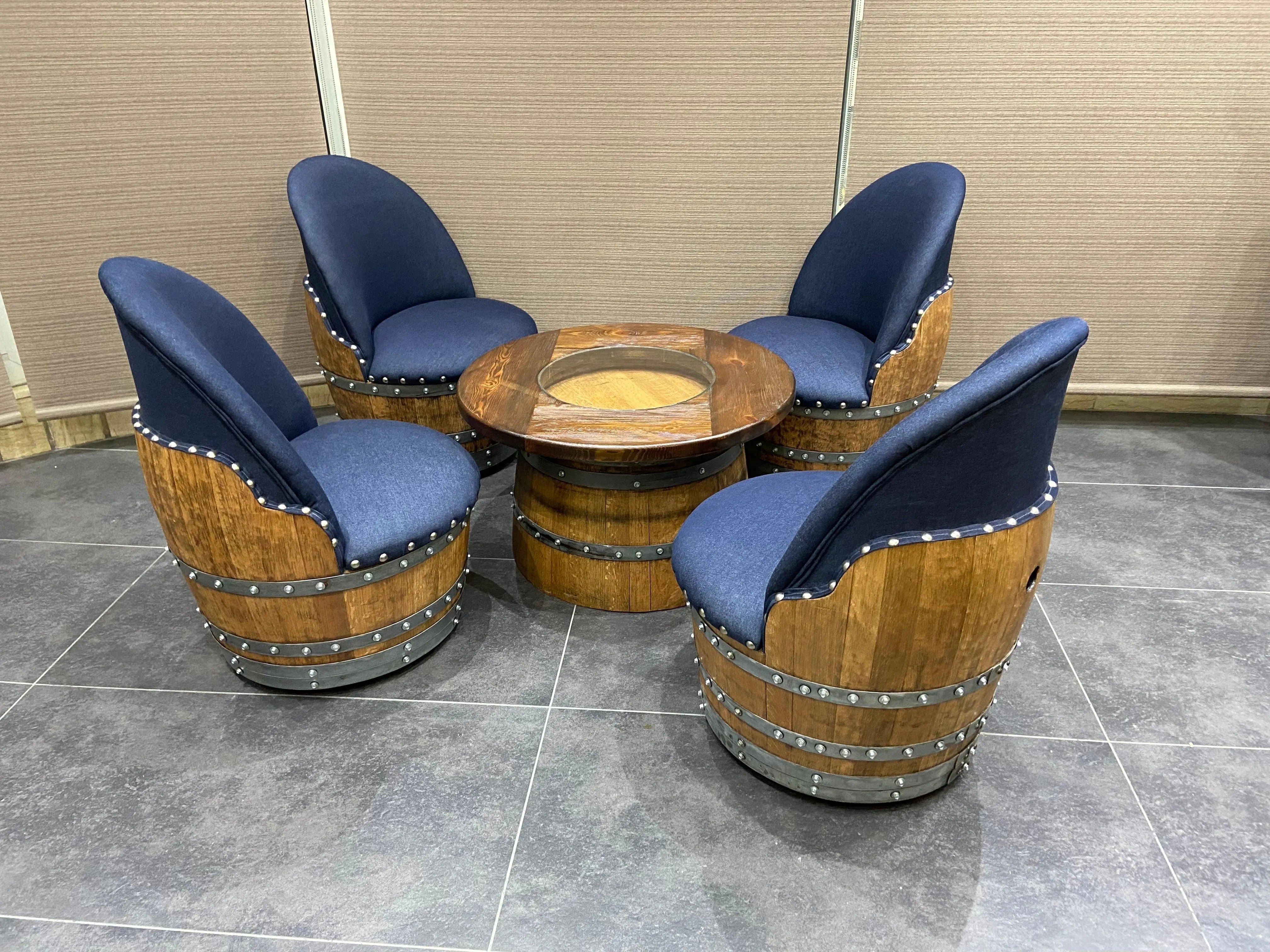Juego de mesa de centro redonda con forma de barril de vino y 4 sillas - Muebles rústicos de barril de whisky - Roble macizo hecho a mano - Envío gratuito