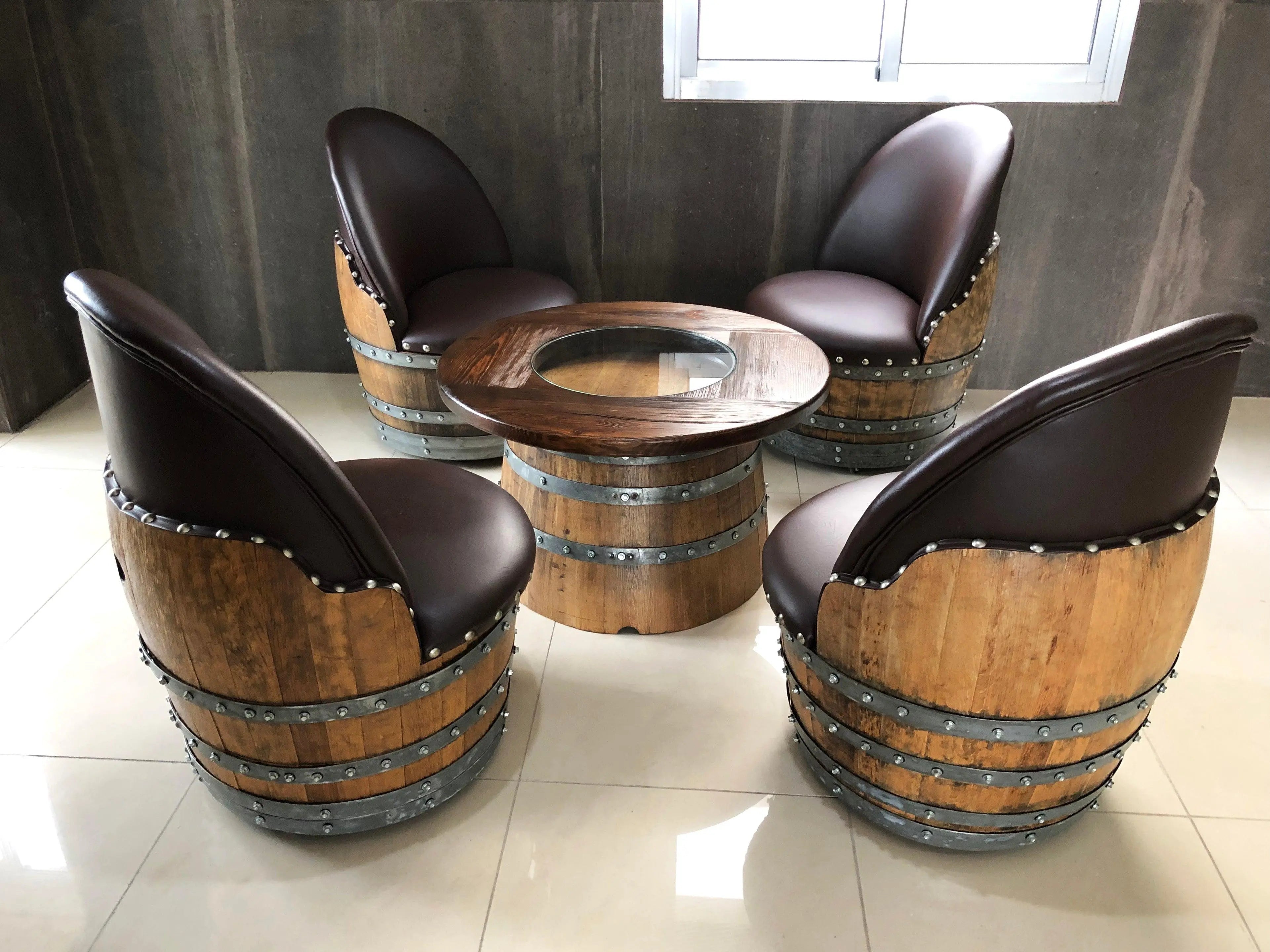 Juego de mesa de centro redonda con forma de barril de vino y 4 sillas - Muebles rústicos de barril de whisky - Roble macizo hecho a mano - Envío gratuito