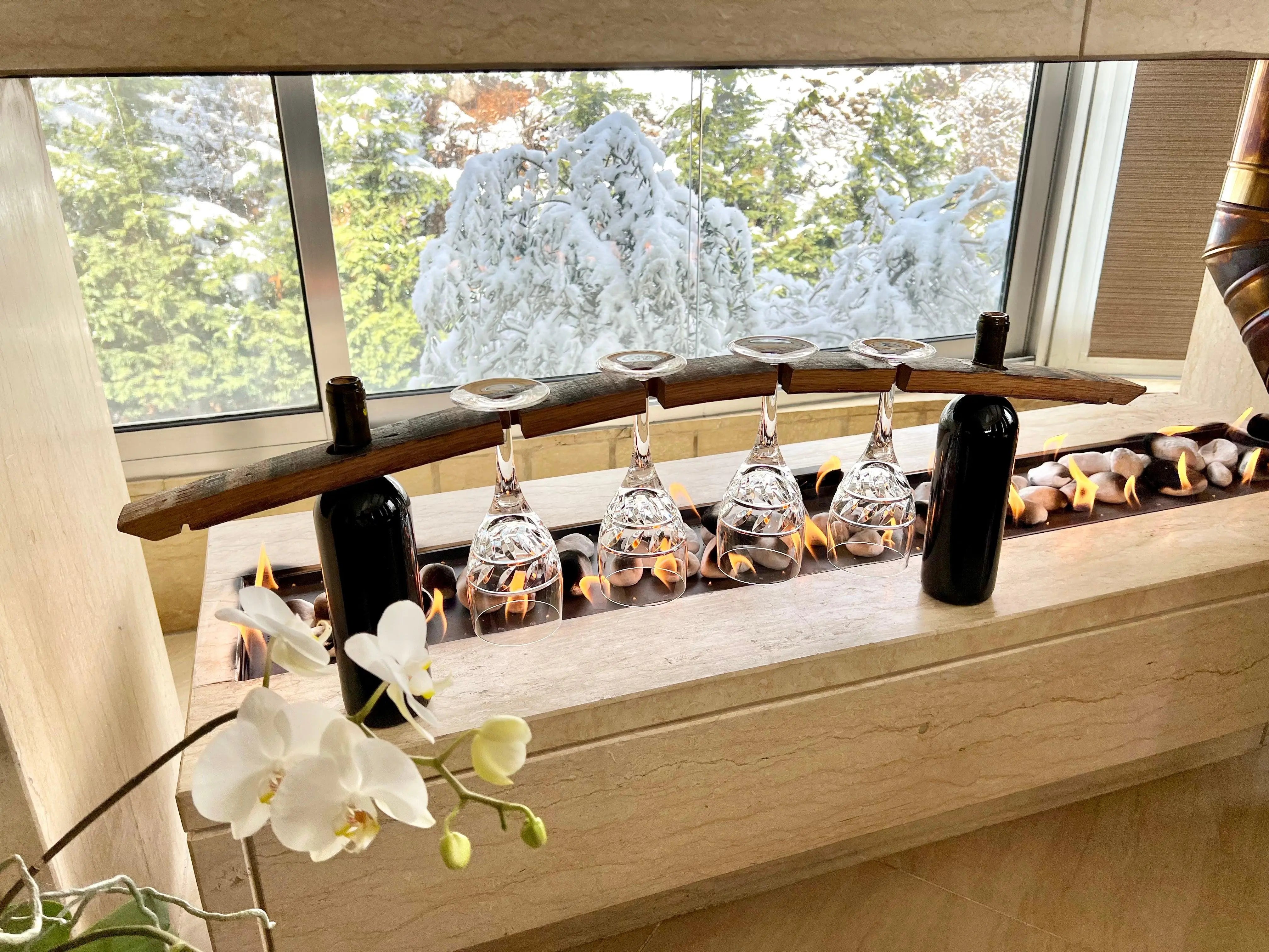 Expositor de copas de vino con base de madera para 4 copas - Accesorios y regalos únicos para vino - Decoración de muebles con barriles de whisky