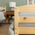 Cama litera de madera maciza Carolina de estilo transicional con dos camas individuales