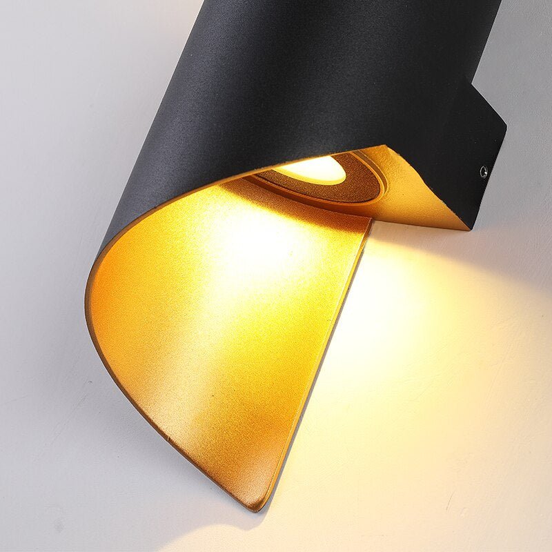 Lámpara de pared creativa de aluminio para exteriores, impermeable, de color blanco y negro, para patio