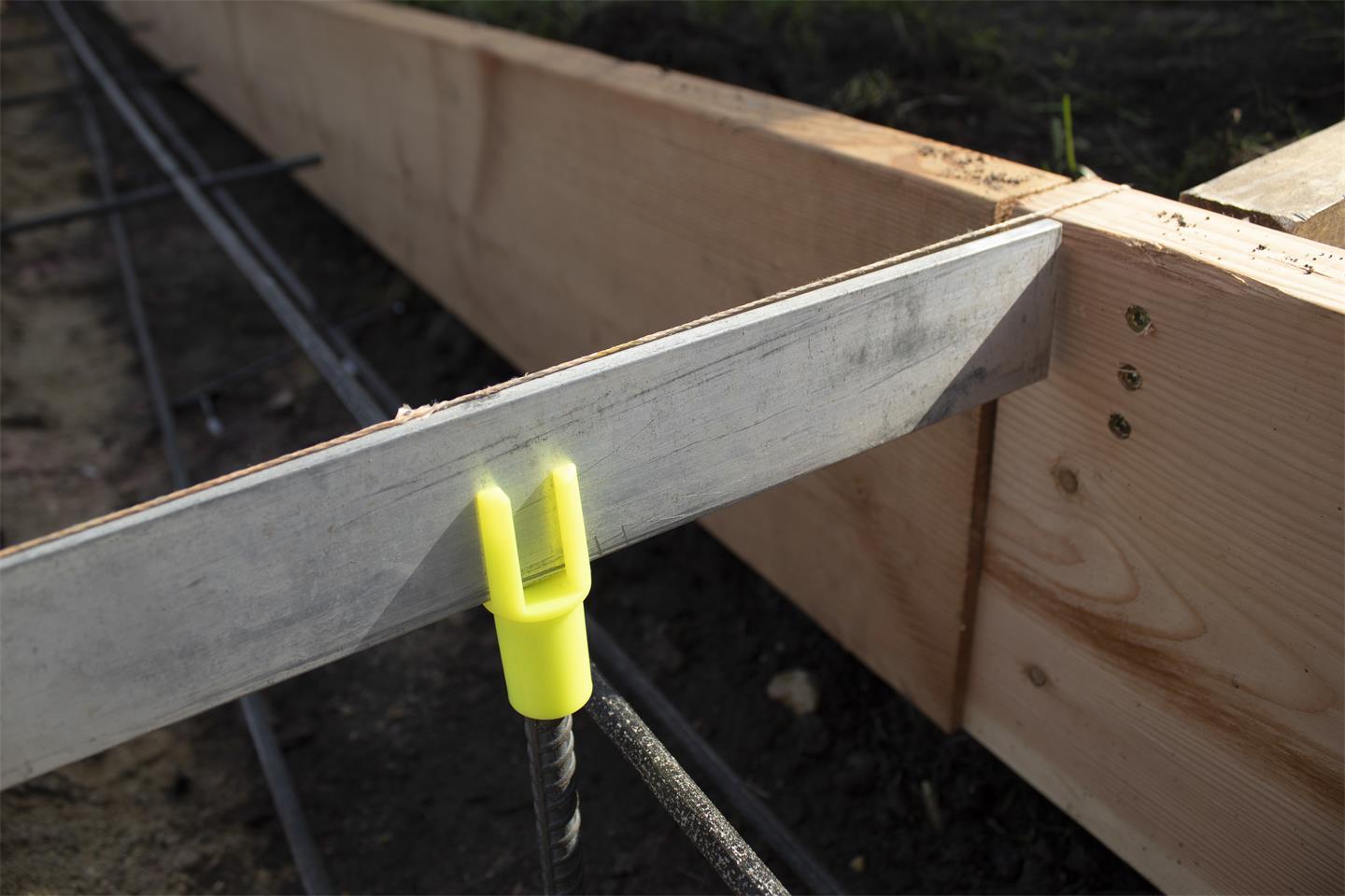 Marshalltown Concrete Screed Rail Support System Chairs w/ Drive Tool