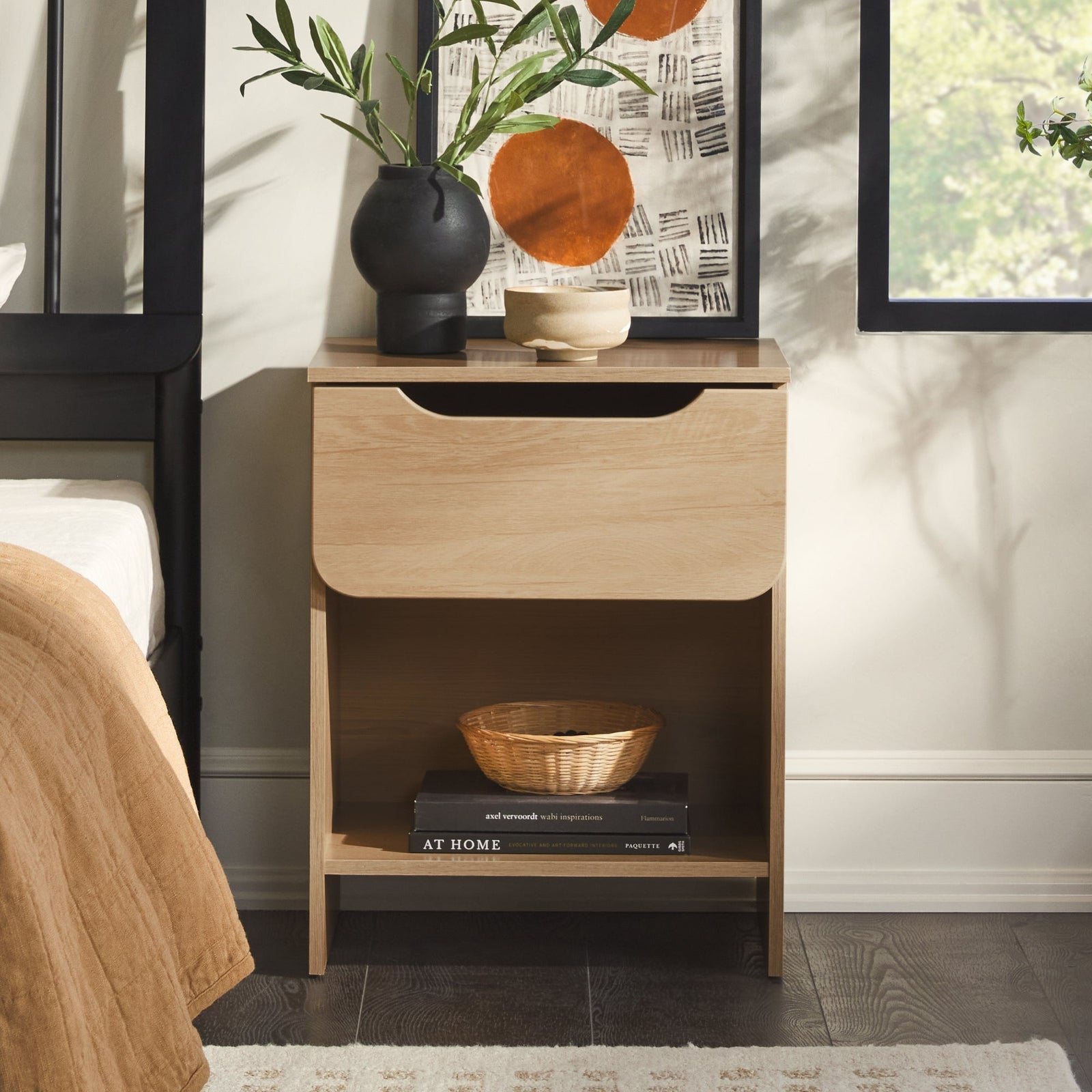 Mesita de noche moderna Domm con 1 cajón