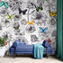 Mural de pared con mariposas en un jardín de flores. Ilustración retro en blanco y negro con diseño floral. #6320