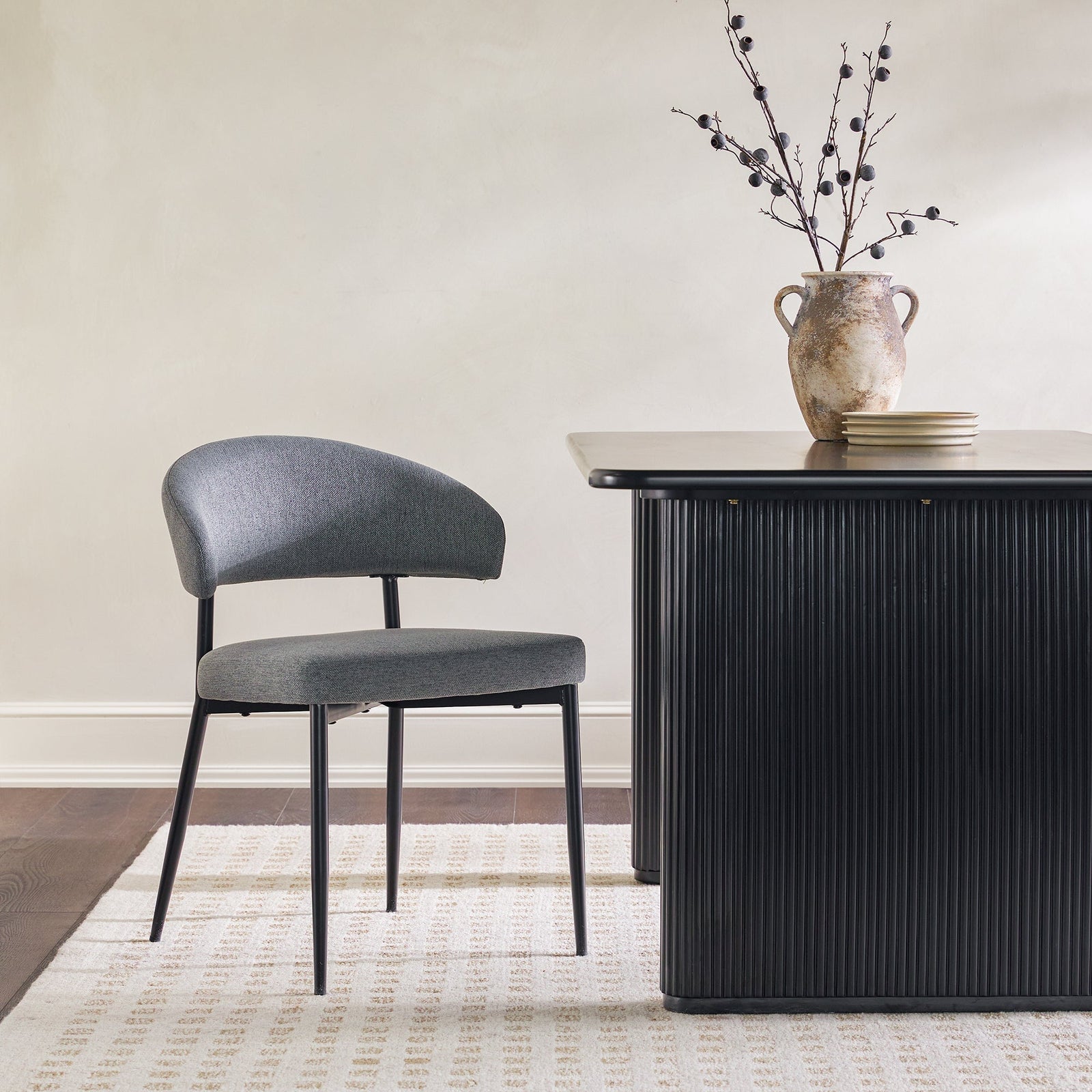 Silla de comedor curvada tapizada moderna Alexis, juego de 2