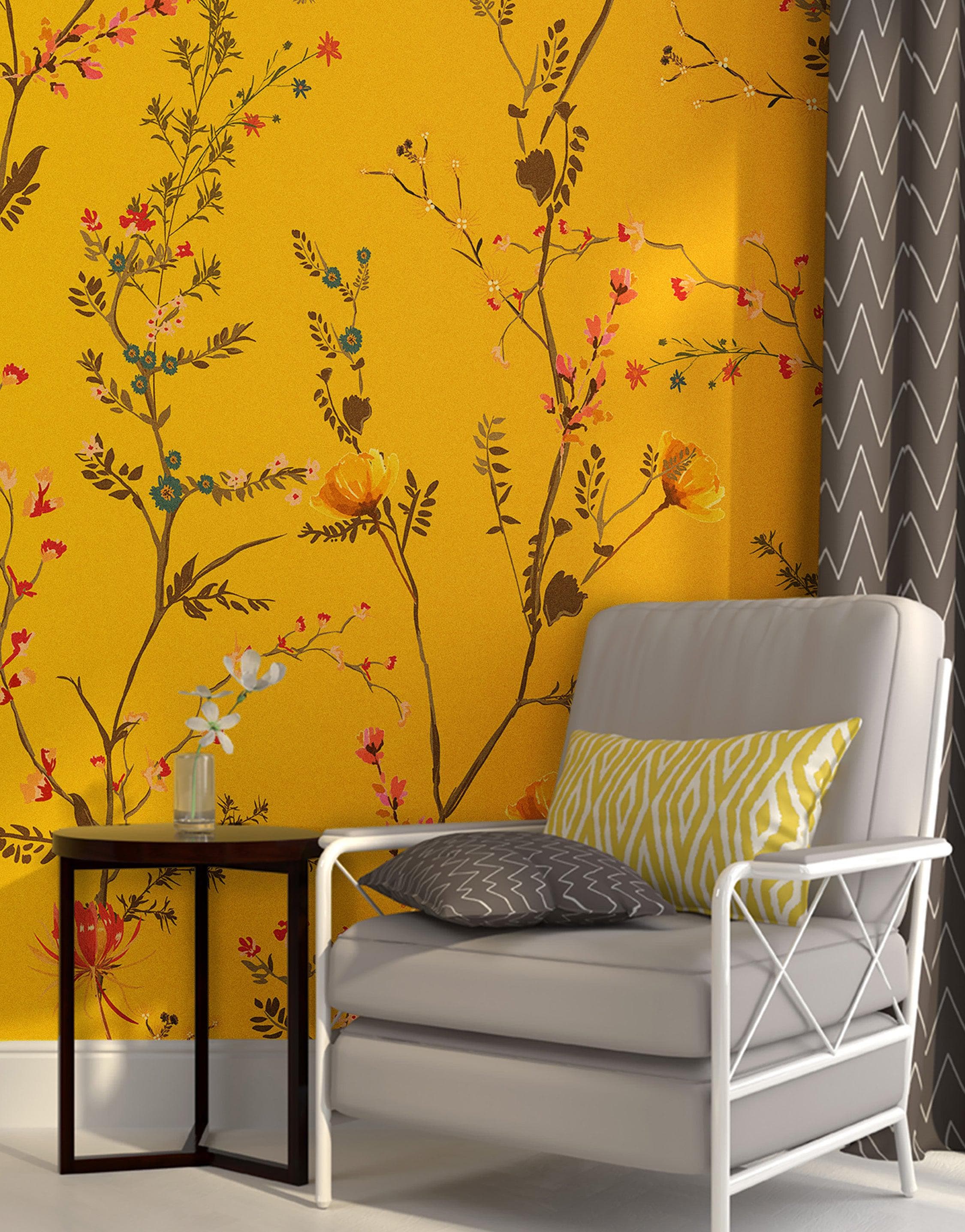 Mural de pared con jardín botánico de flores con fondo naranja amarillento. Decoración con flores en flor. #6355