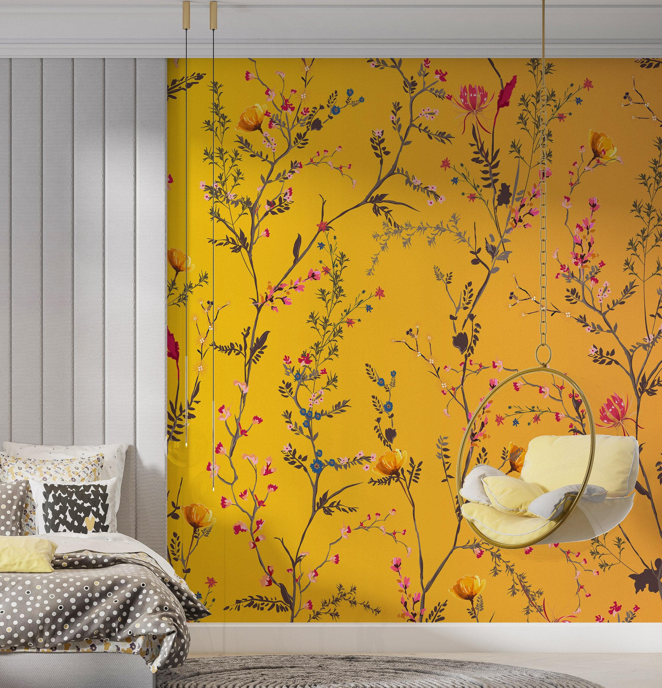 Mural de pared con jardín botánico de flores con fondo naranja amarillento. Decoración con flores en flor. #6355