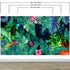 Fondo de pantalla de selva tropical con diseño de flores verdes y hojas de palmeras. #6357