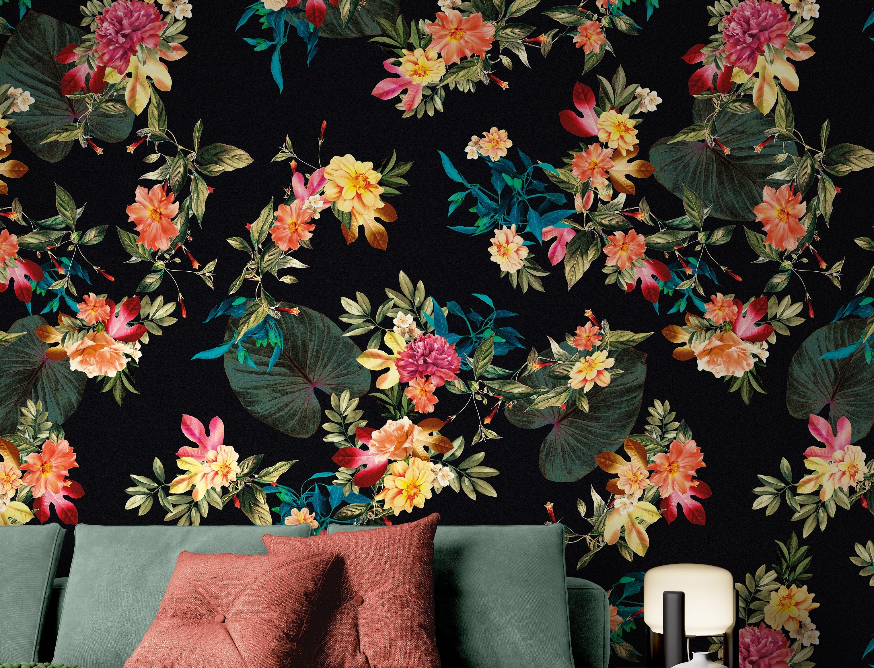 Mural de pared con flores tropicales. Fondo negro con hojas y flores botánicas del paraíso. #6372