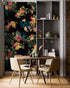 Mural de pared con flores tropicales. Fondo negro con hojas y flores botánicas del paraíso. #6372