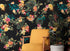 Mural de pared con flores tropicales. Fondo negro con hojas y flores botánicas del paraíso. #6372