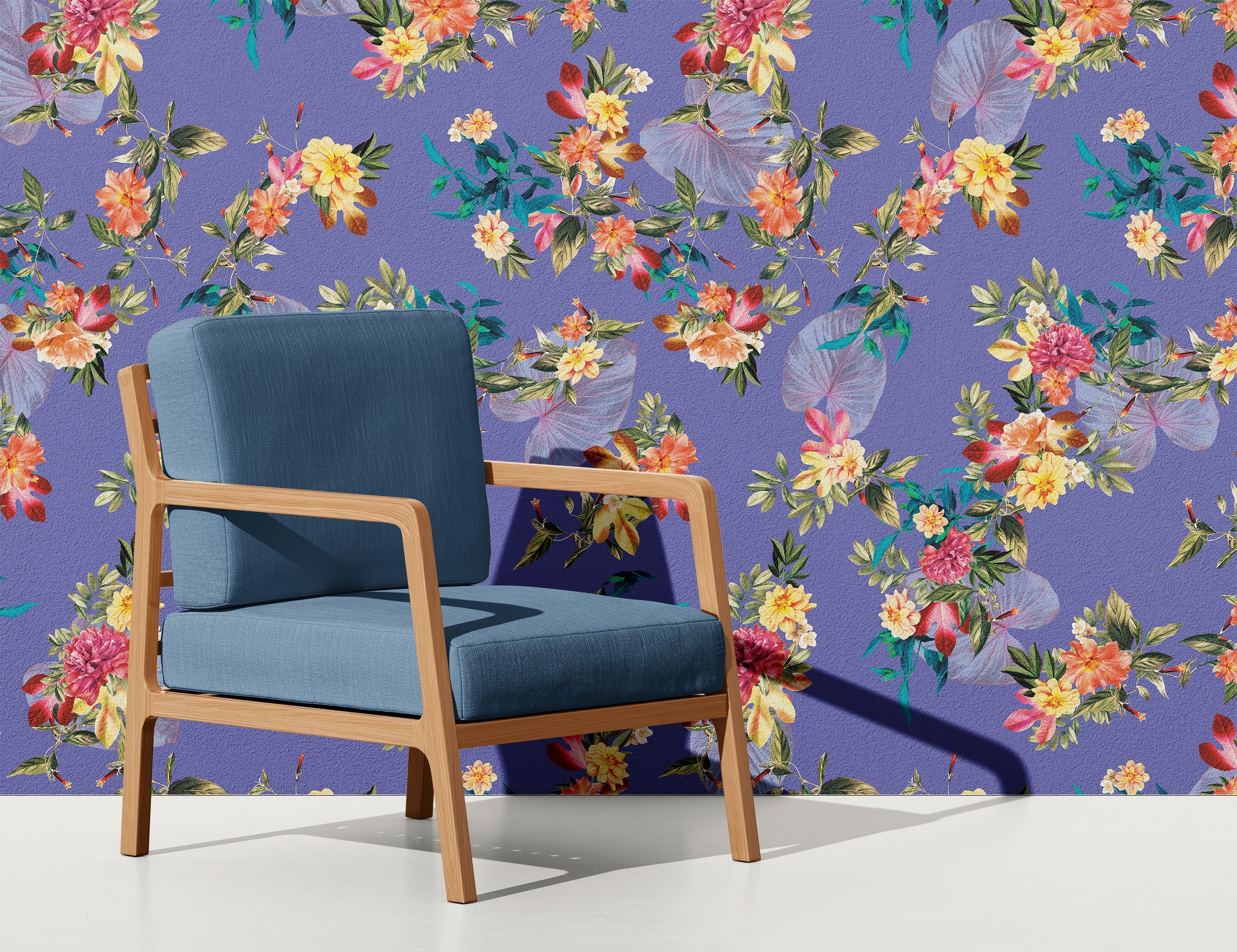 Mural de pared con flores tropicales. Flores botánicas del paraíso y hojas de color violeta muy peri. #6376