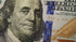 Fondo de pantalla de dinero. Mural de pared con el billete de 100 dólares de Benjamin Franklin. #6399