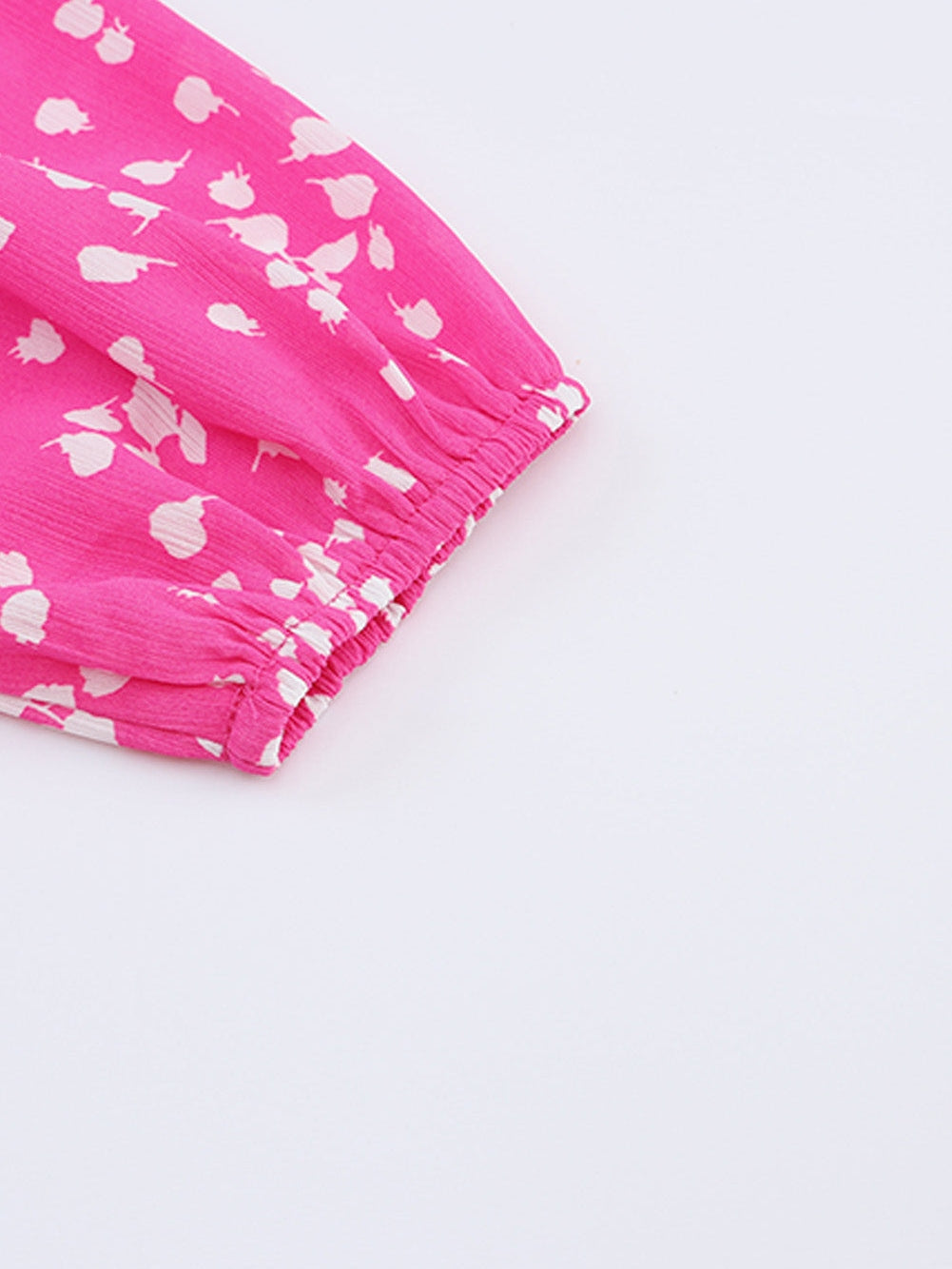Loose-Fitting Floral Blouse
