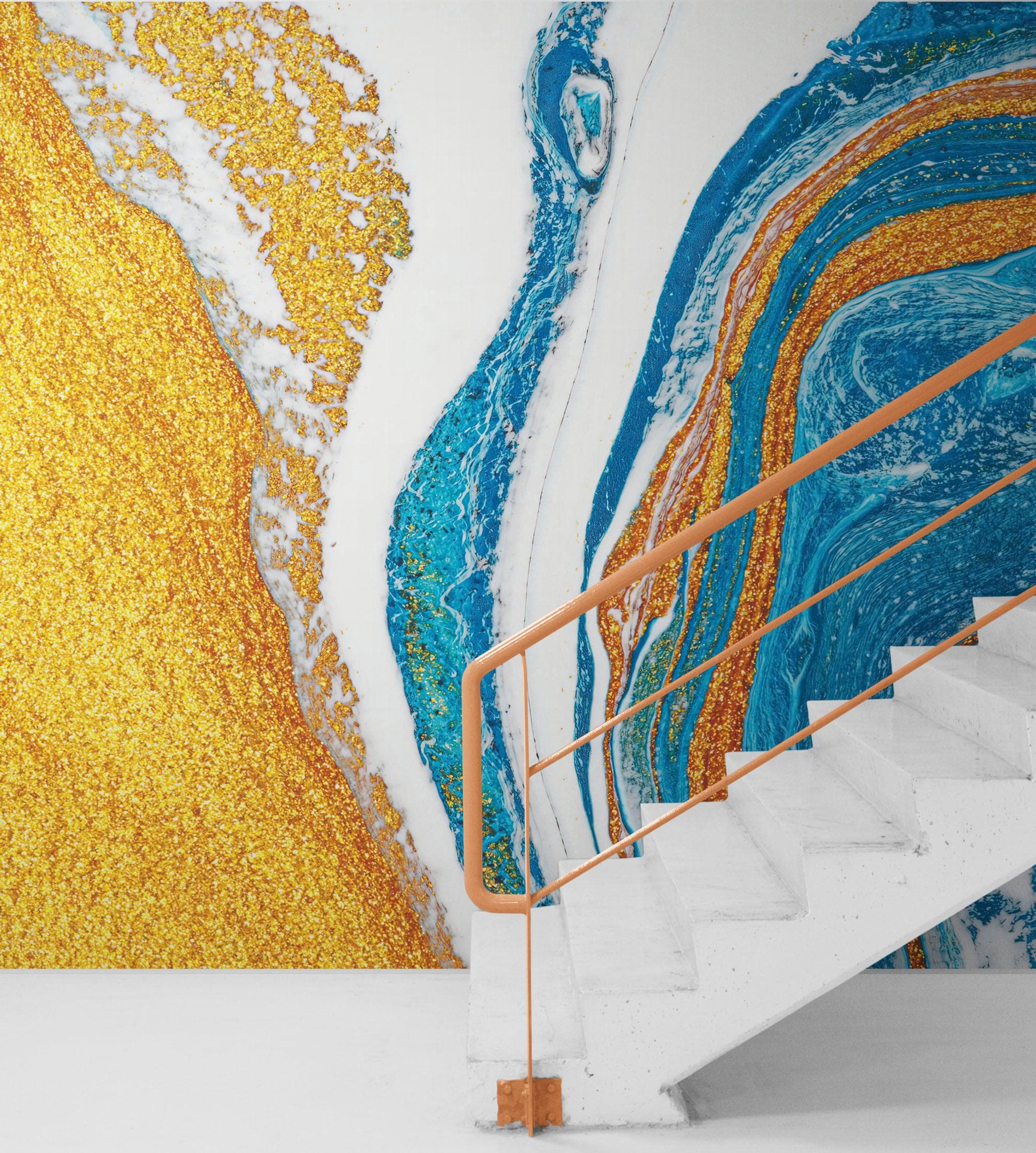 Mural abstracto con patrón de manchas de tinta de colores brillantes. Dorado, blanco y azul. #6439 