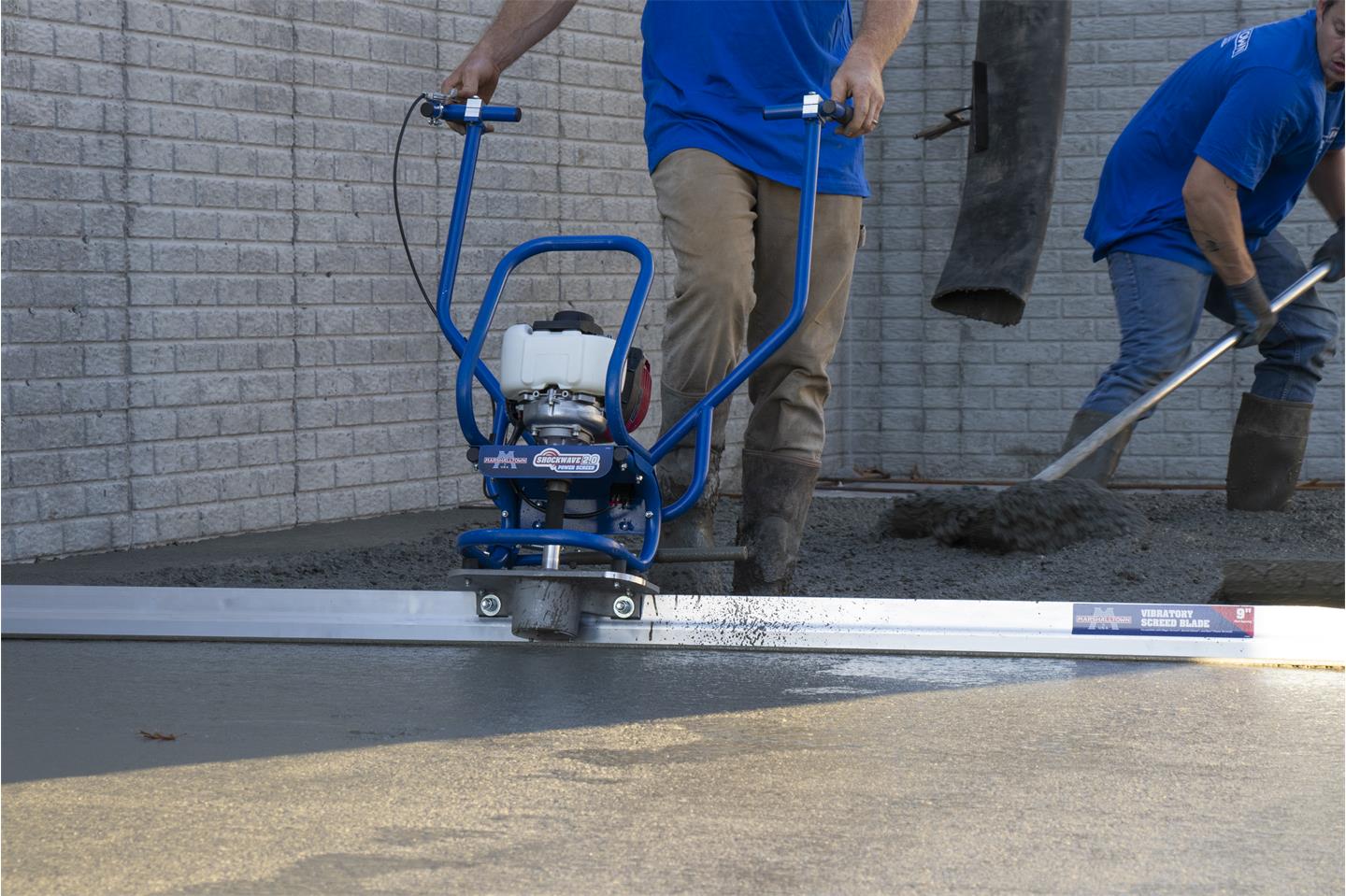 Marshalltown SW200H Concrete Power Screed - Shockwave 2.0