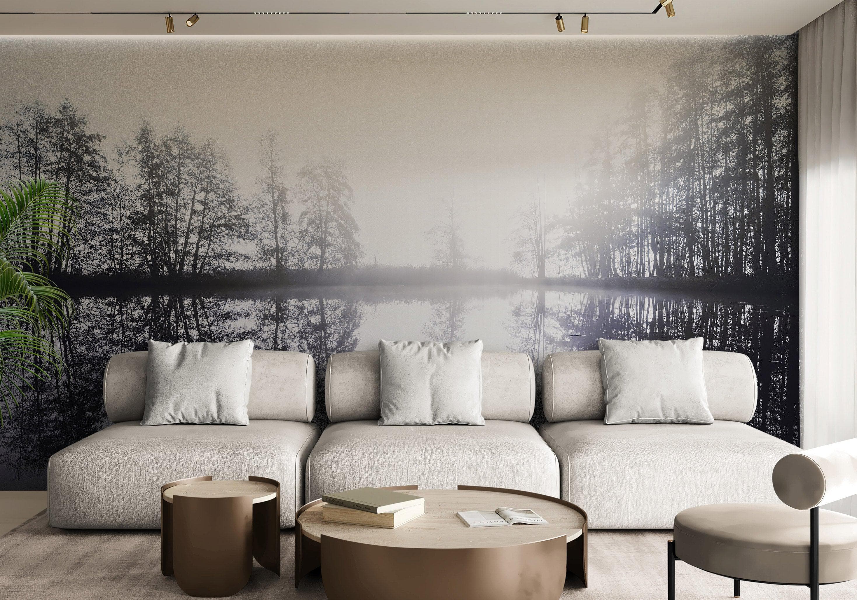 Mural de pared con bosque brumoso. Papel tapiz autoadhesivo con vista al lago y bosque brumoso en gris cálido. N.º 6474