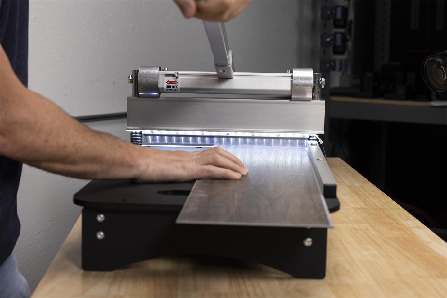 Tijeras para pisos y revestimientos - Kit de iluminación LED