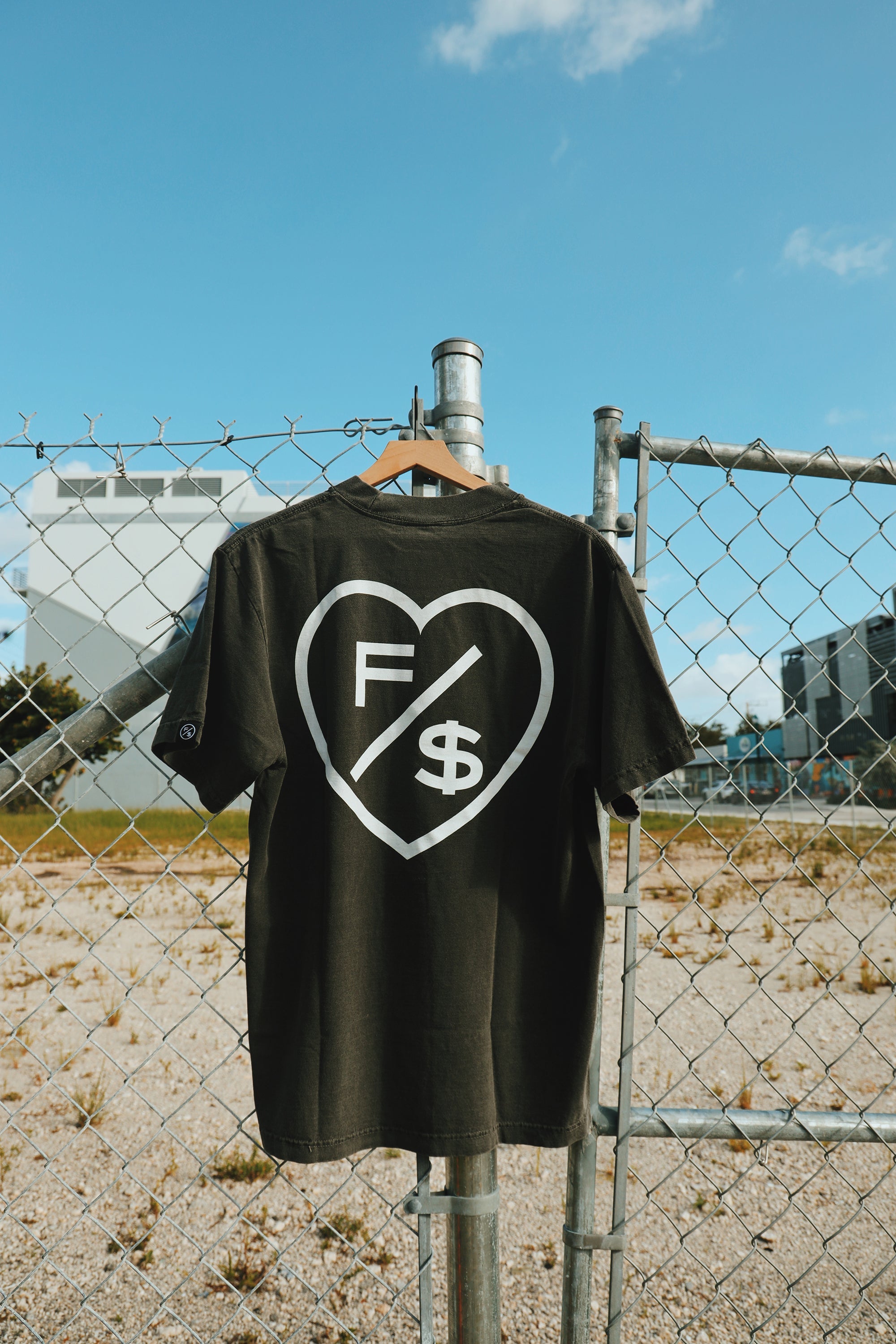 Love Me While I'm Alive T Shirts