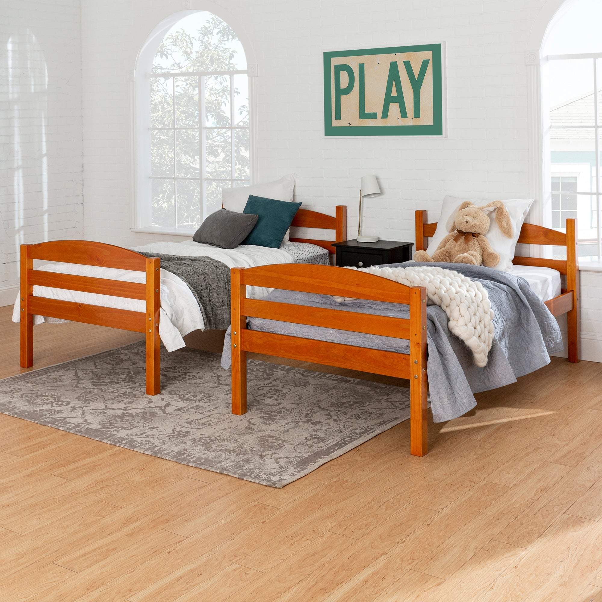 Cama litera de madera maciza Carolina de estilo transicional con dos camas individuales