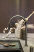 Grifo de cocina desplegable Zeek KF-11GM en bronce