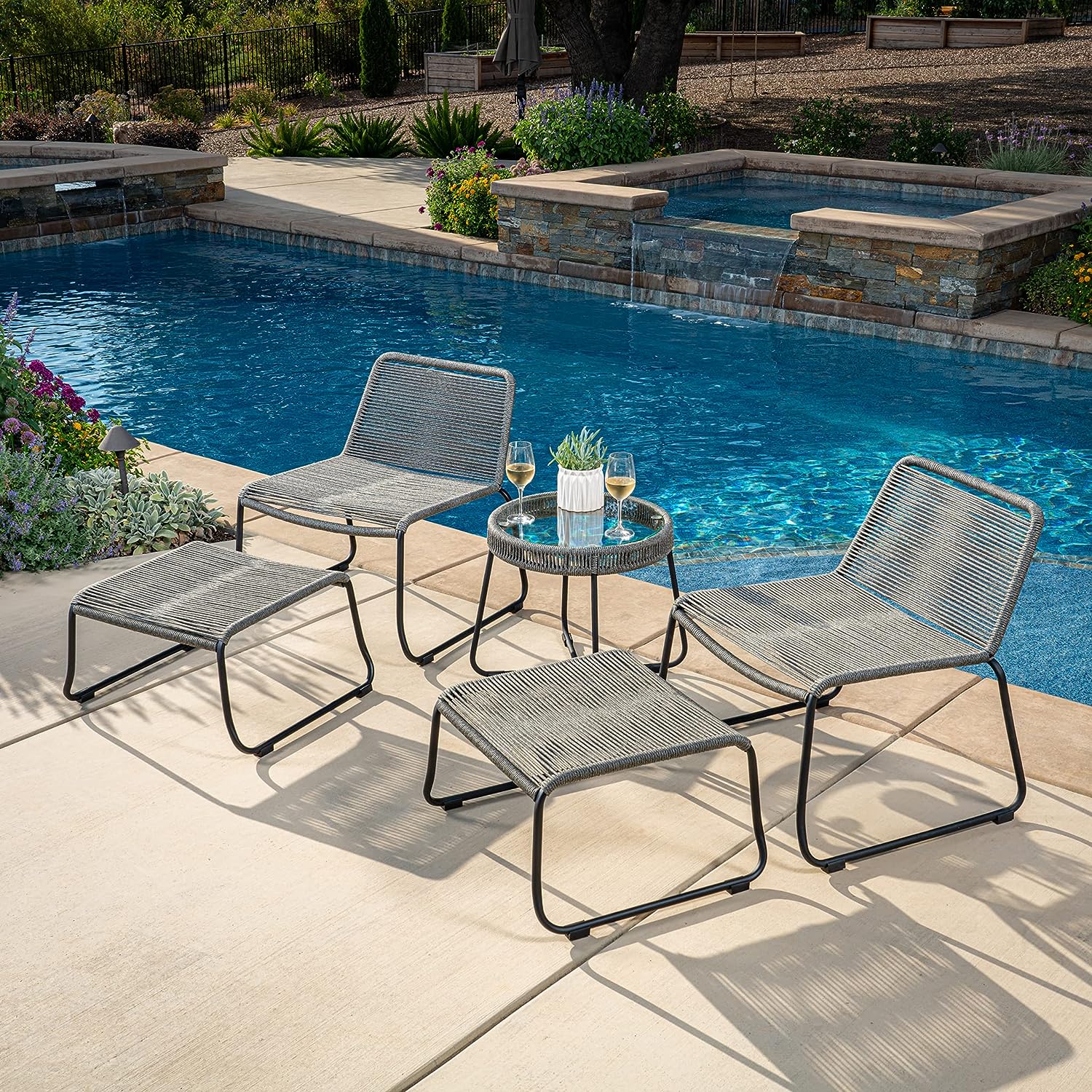 Juego de muebles de patio Linden Hills de 5 piezas