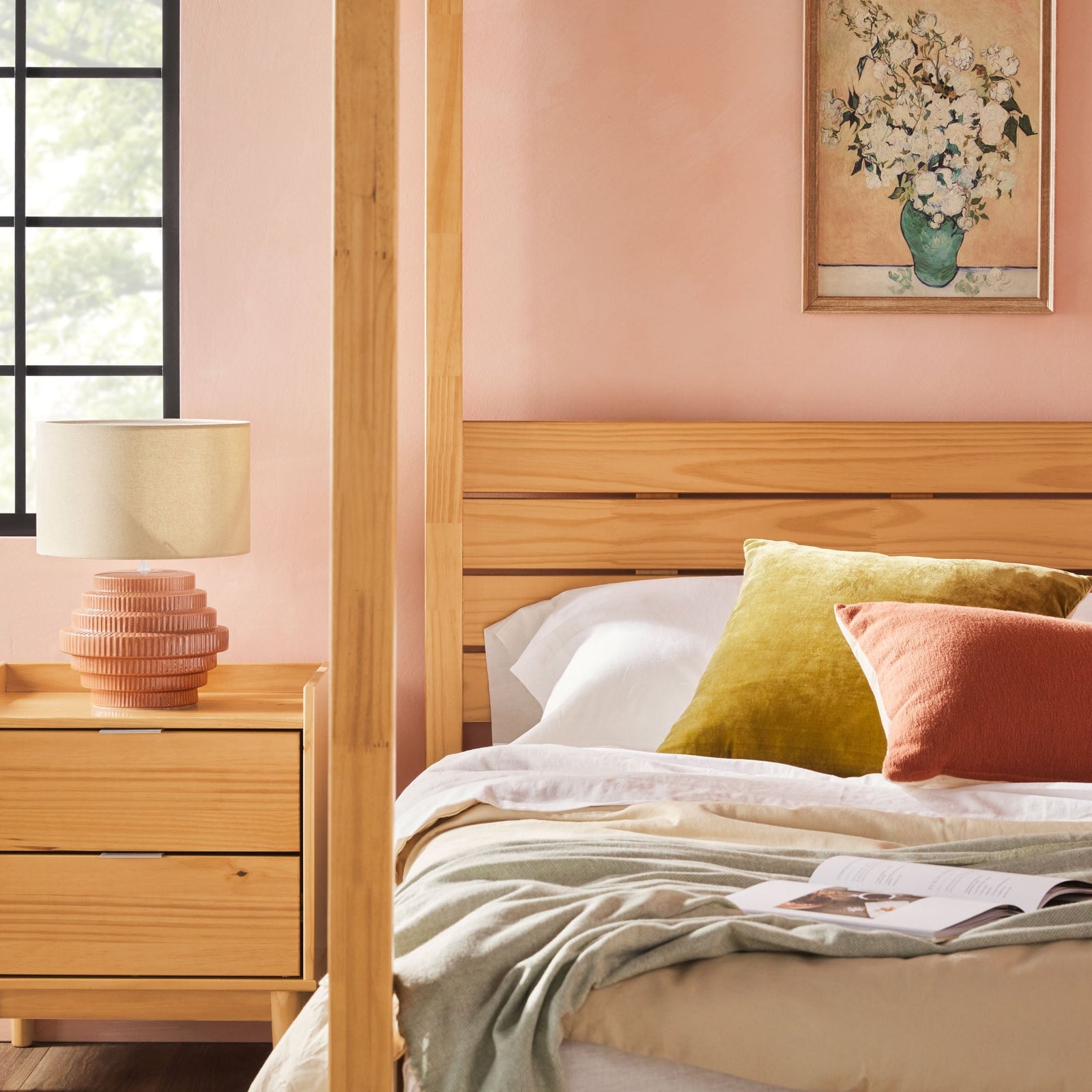 Colección de armazones de cama con dosel de madera maciza de Isla
