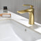 Grifo para lavabo de baño de oro cepillado de una sola manija con drenaje de latón emergente antidesbordamiento